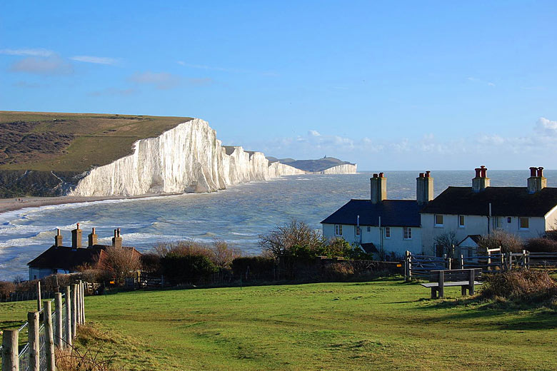 Winter sunshine on the white cliffs of Seven Sisters © James Gardner - Wikimedia Commons